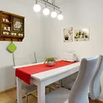 Apartment To Hus *