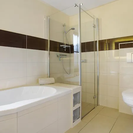 To Hus Apartment Putbus